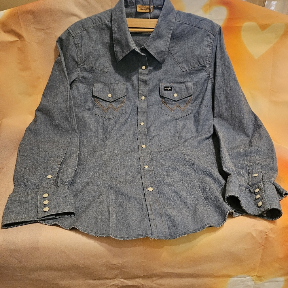 Wrangler women's western shirt size L